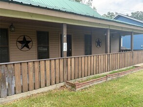 237 Buffalo Ct in Livingston, TX - Building Photo - Building Photo