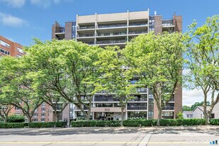 44 Strawberry Hill Ave in Stamford, CT - Building Photo
