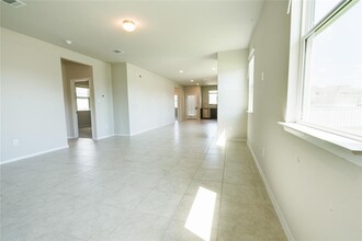 300 Fabion St in Niederwald, TX - Building Photo - Building Photo