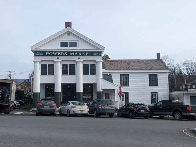 9 Main St, Unit B