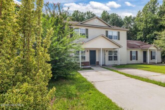 1144 Pueblo Dr in Jacksonville, NC - Building Photo - Building Photo
