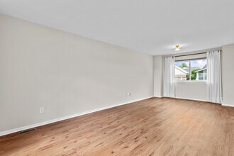 4051 Sarah Ann Dr in Canton Township, MI - Building Photo - Building Photo