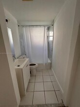 7909 East Dr in North Bay Village, FL - Building Photo - Building Photo