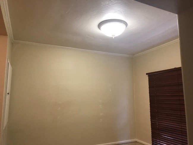 1724 H St-Unit -3 in Sacramento, CA - Building Photo - Building Photo