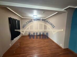 2054 S 72nd St in West Allis, WI - Building Photo - Building Photo