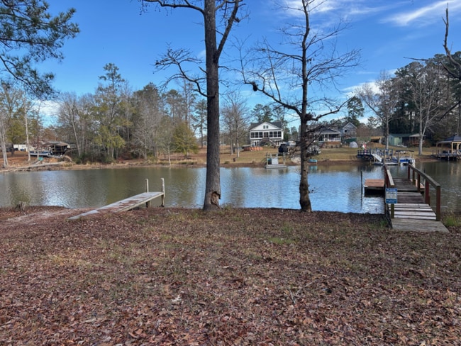 61 Duckbill Rd in Prosperity, SC - Foto de edificio - Building Photo