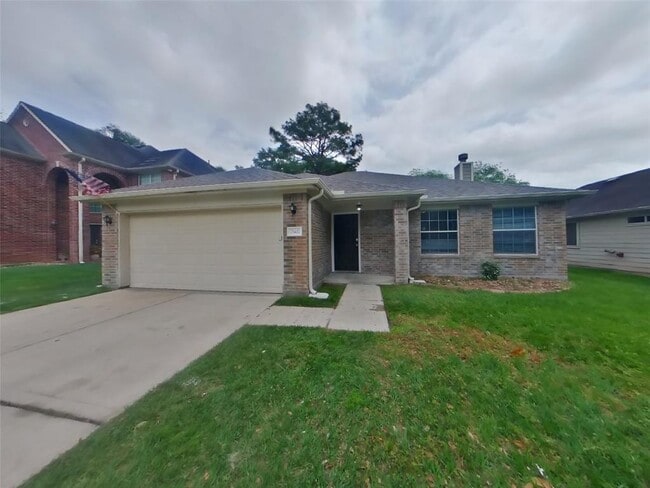 property at 25402 Holyoke Ln