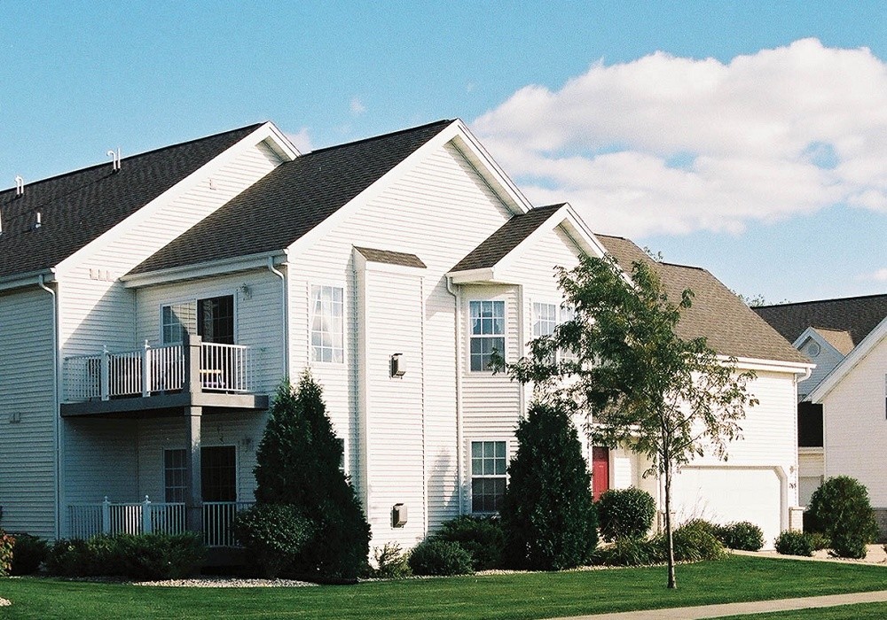 Hunter's Trail Condominiums in Sun Prairie, WI - Building Photo