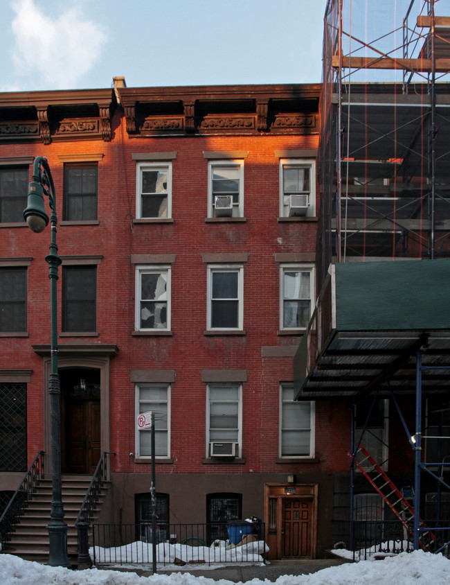 443 W 44th St in New York, NY - Foto de edificio - Building Photo