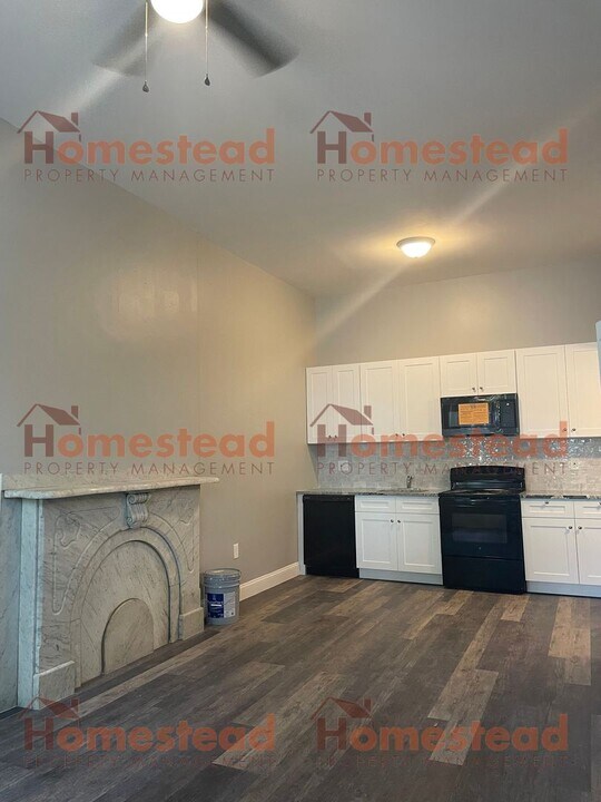 806 DeKalb St in Norristown, PA - Building Photo