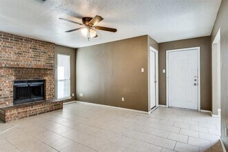 4031 William St in Sachse, TX - Foto de edificio - Building Photo