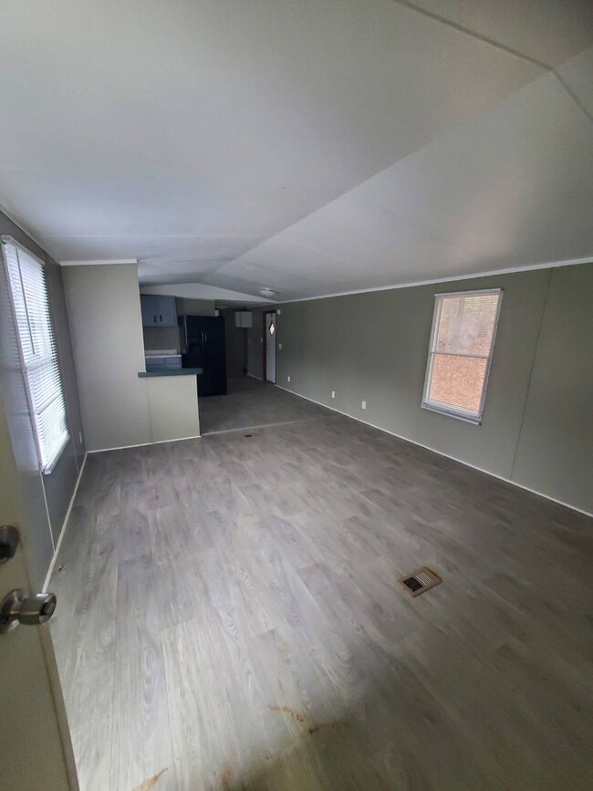 property at 143 Yarbro Rd