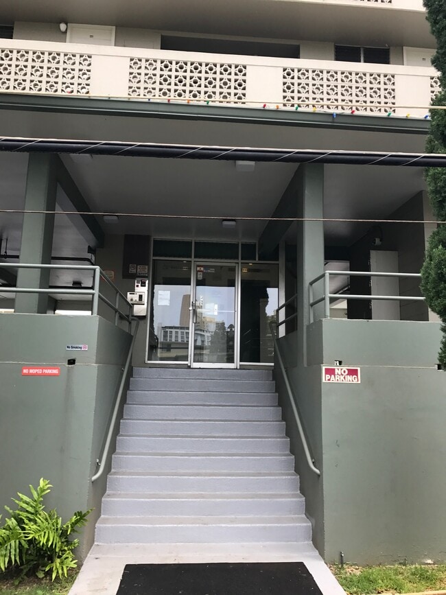 2648 Kuilei St in Honolulu, HI - Building Photo - Building Photo