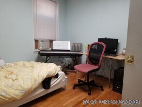 15 Aberdeen St, Unit 3 in Boston, MA - Building Photo - Building Photo