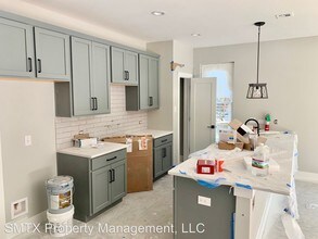 918 N LBJ Dr in San Marcos, TX - Building Photo - Building Photo