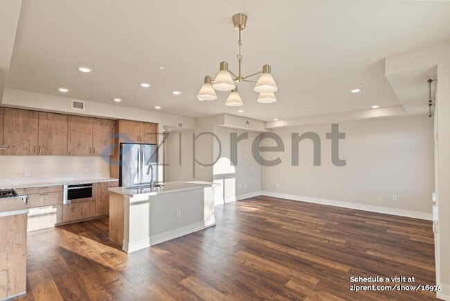 property at 1048 Monroe St