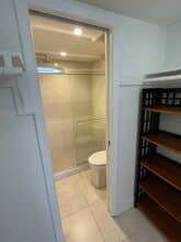 2160 SW 16th Ave, Unit 415 in Miami, FL - Foto de edificio - Building Photo