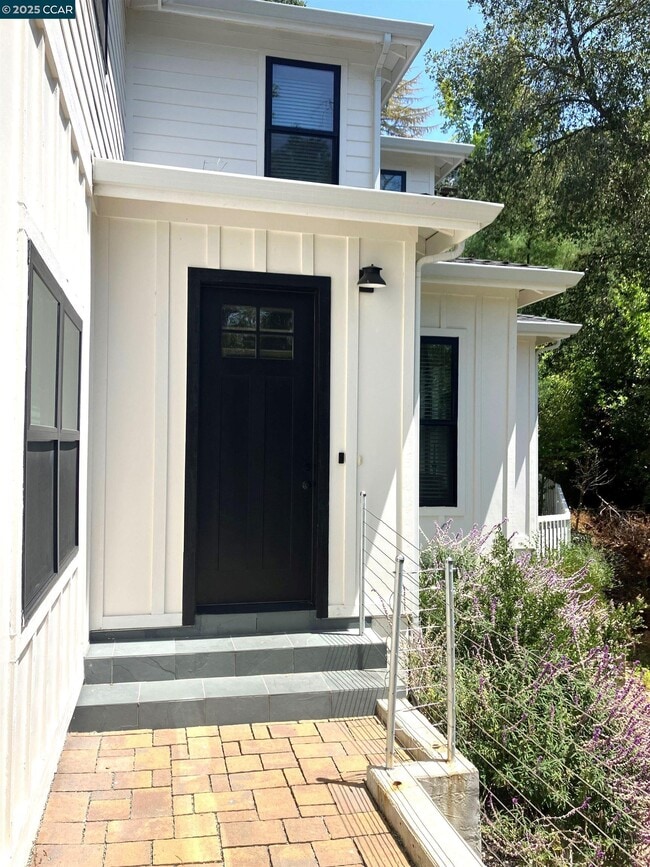 6 Linda Vista in Orinda, CA - Building Photo - Building Photo