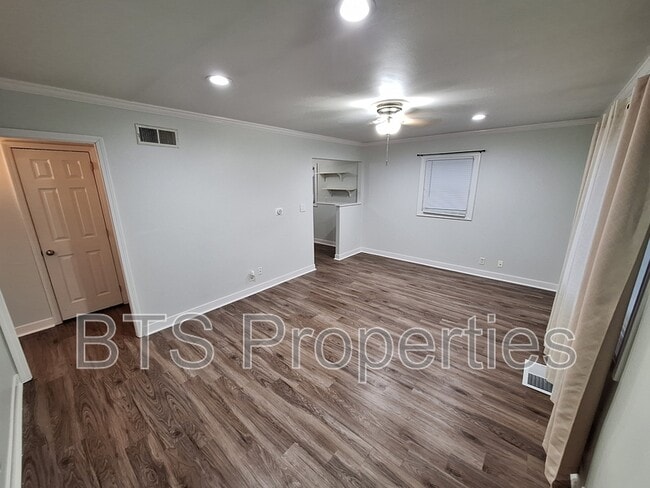 921 W Purtscher Dr in Peoria, IL - Building Photo - Building Photo