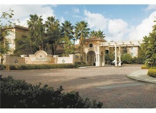 2027 SE 10th Ave-Unit -7076 in Fort Lauderdale, FL - Building Photo - Building Photo