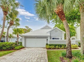 7 Wyndham Ln in Palm Beach Gardens, FL - Building Photo