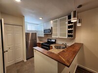 800 N Lawrence St, Unit C photo'