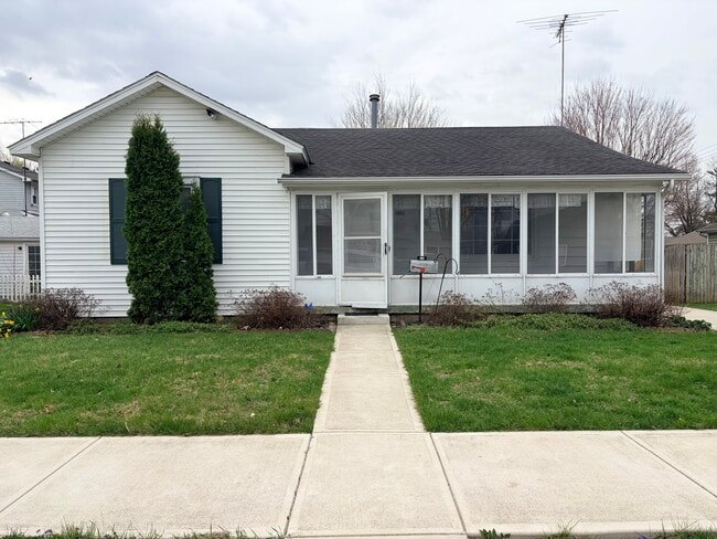 property at 229 E Madison St