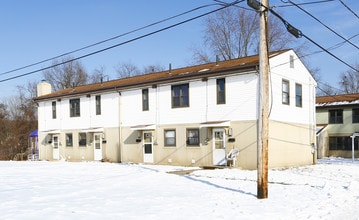 Linmar Terrace in Aliquippa, PA - Building Photo - Building Photo