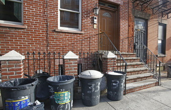 33 Garnet St in Brooklyn, NY - Building Photo - Building Photo