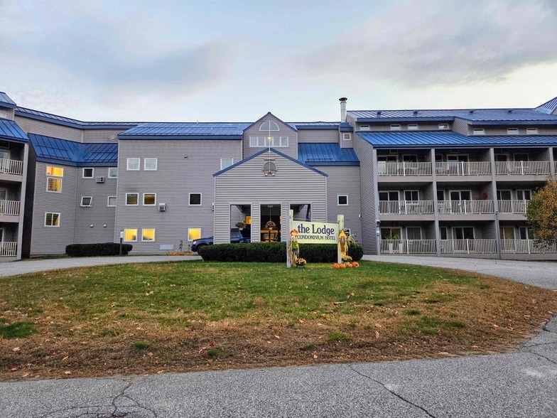 36 Lodge Rd, Unit A 301 in Lincoln, NH - Foto de edificio