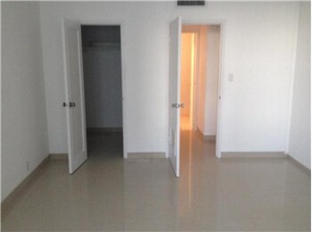 1200 West Ave-Unit -931 in Miami Beach, FL - Building Photo - Building Photo
