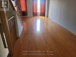 18 Belanger Cres in Toronto, ON - Building Photo - Building Photo