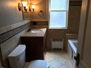 510 Belmont St, Unit 2 in Watertown, MA - Foto de edificio - Building Photo