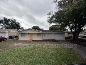 3545 Allandale Dr in Holiday, FL - Building Photo - Building Photo