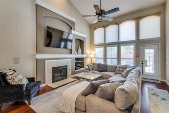 2533 Merlin Dr in Lewisville, TX - Building Photo - Building Photo