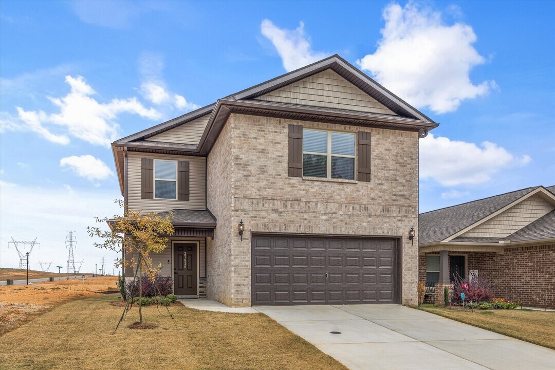 27919 Chalmers Cir in Harvest, AL - Building Photo