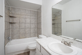 The Vintage in Houston, TX - Foto de edificio - Interior Photo