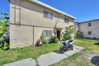 1023 E 28th St in Los Angeles, CA - Building Photo - Building Photo