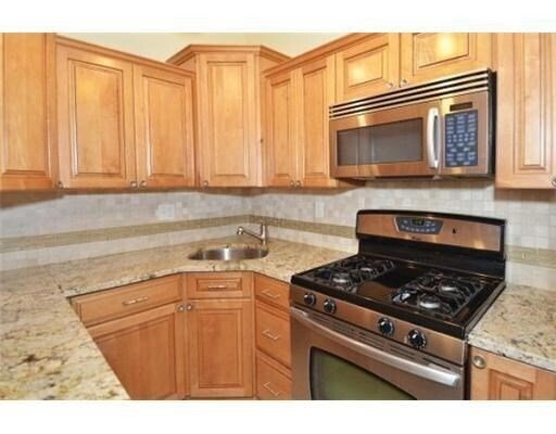 181 Beacon St, Unit 7 in Boston, MA - Foto de edificio - Building Photo