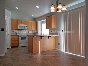 5308 N Cortona Way in Meridian, ID - Building Photo - Building Photo