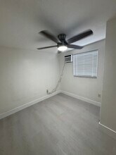 7870 Loomis St in Lantana, FL - Building Photo - Building Photo