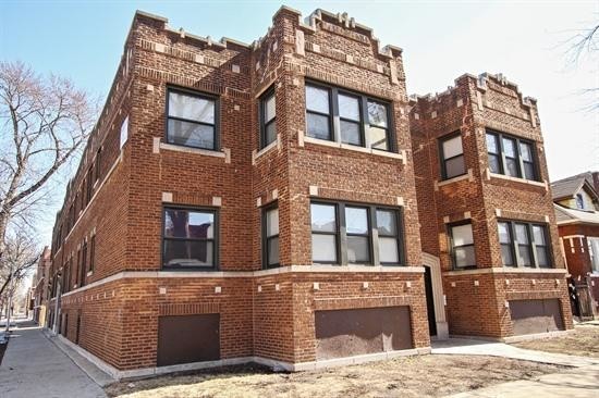 6401 S Maplewood Ave in Chicago, IL - Building Photo