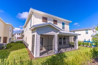 The Residences at Lake Saunders in Mount Dora, FL - Foto de edificio - Building Photo