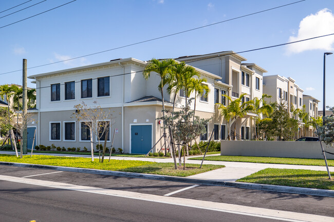 Windmill Farms in Homestead, FL - Building Photo - Primary Photo