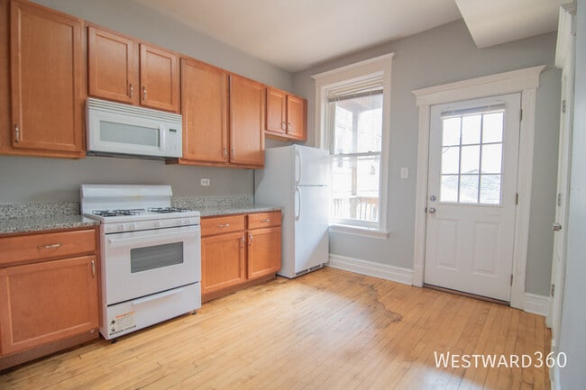 2844 N Whipple St in Chicago, IL - Building Photo - Building Photo