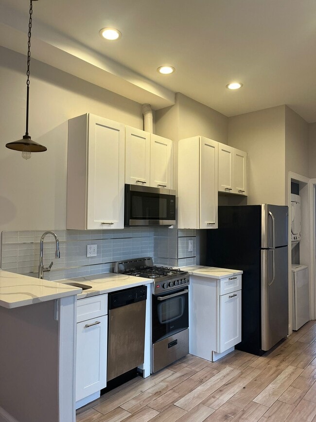 41 Clifton Pl, Unit 3D