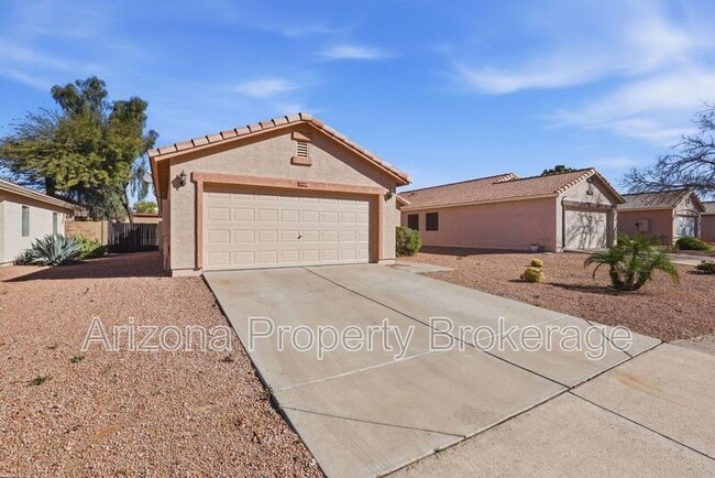 11460 E Camino Cir in Mesa, AZ - Building Photo - Building Photo