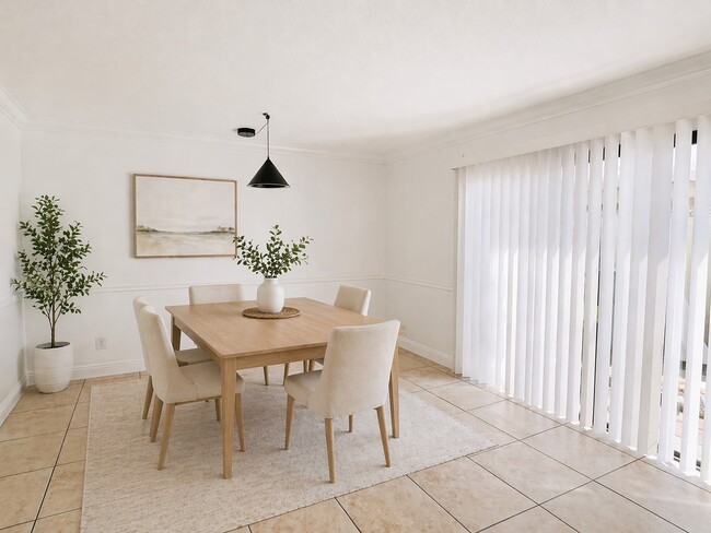 13 Sage in Irvine, CA - Foto de edificio - Building Photo