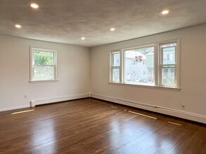22 Chandler St, Unit 2 in Watertown, MA - Building Photo - Building Photo