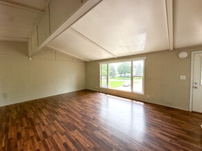 1118 Stuhr Ct in Onalaska, WI - Foto de edificio - Building Photo